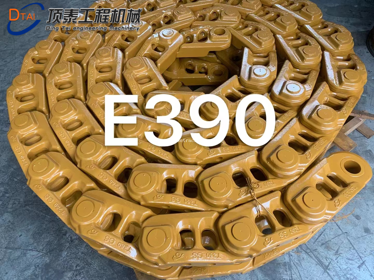 Excavator Undercarriage Accessories Track Chain Track Link Assembly E390