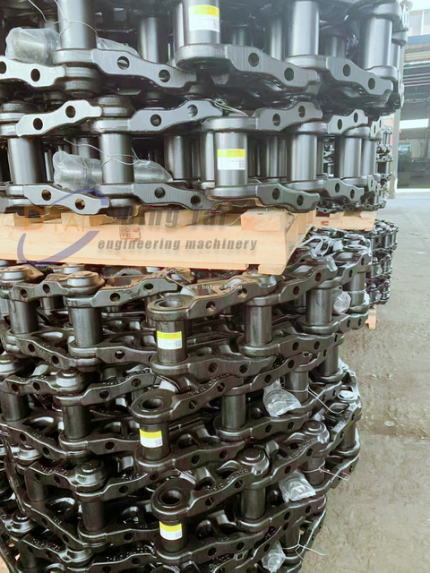 ZX330 Track Chain Link Assembly 45L For Excavator Undercarriage Spare Parts KM2233/45 SI801/45 9156481 9202851